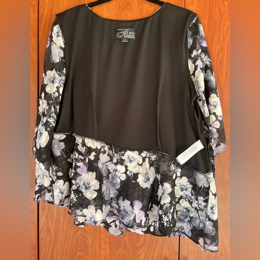 Alex Evenings - Floral-print Tiered Chiffon top. Great for spring/summer… - Picture 5 of 8